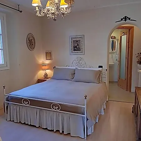 Papillon Bed & Breakfast