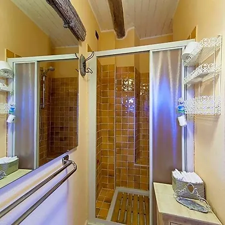 Papillon Bed and breakfast Perledo