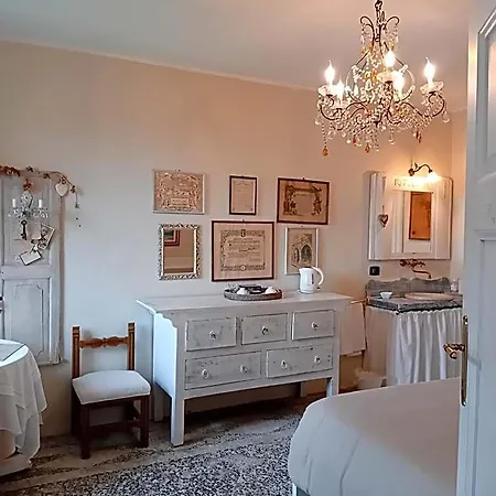 Papillon Bed & Breakfast