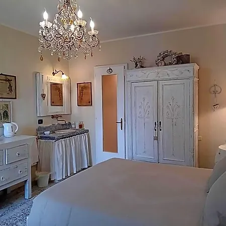 Papillon Bed & Breakfast Perledo